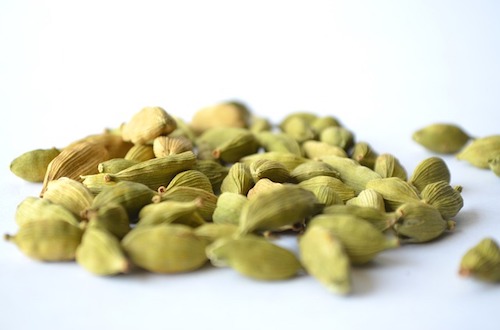 Ayurveda Health Benefits of Cardamom in Weight Loss and PCOS